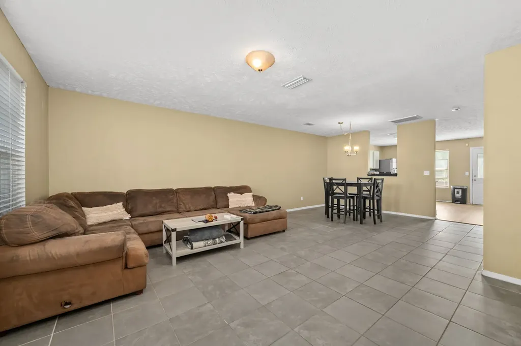 5828 Monroe Crossing Antioch TN 37013