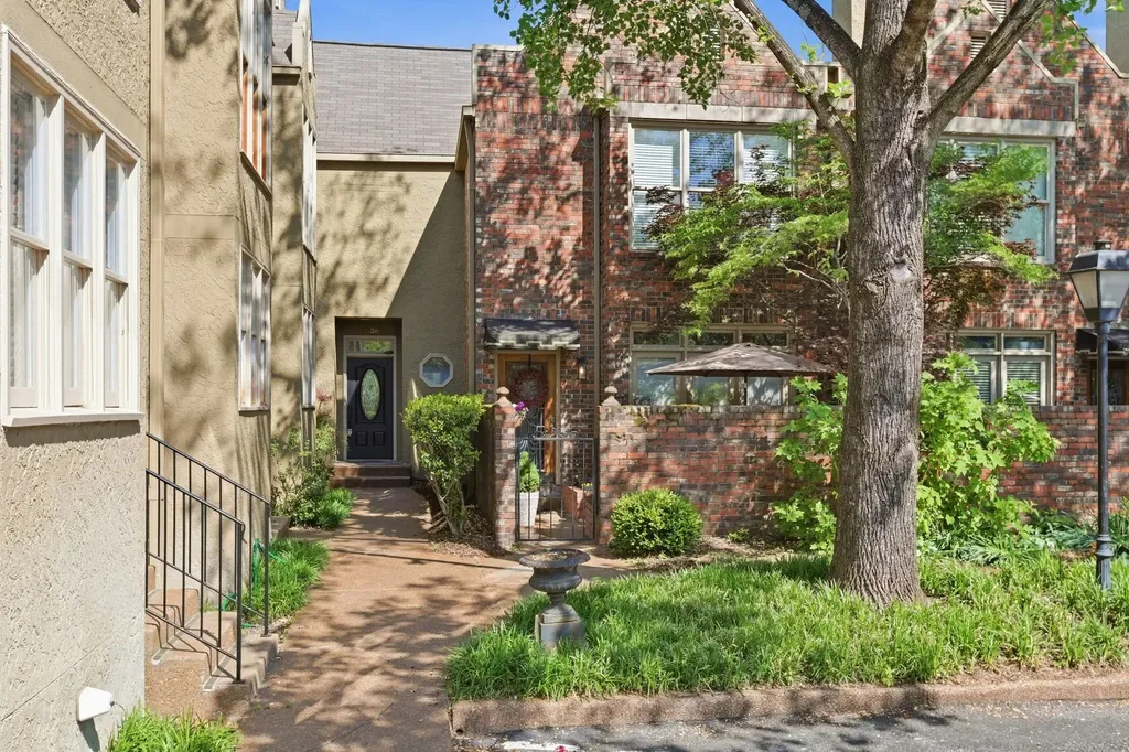 2836 Woodlawn Drive Nashville TN 37215