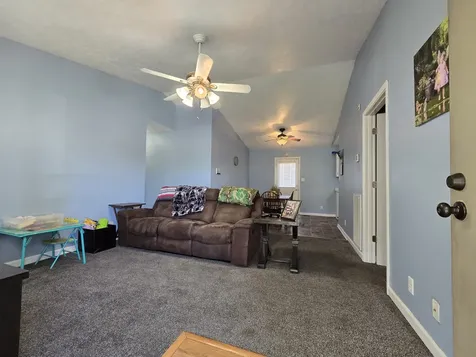809 Stableford Road Oak Grove KY 42262