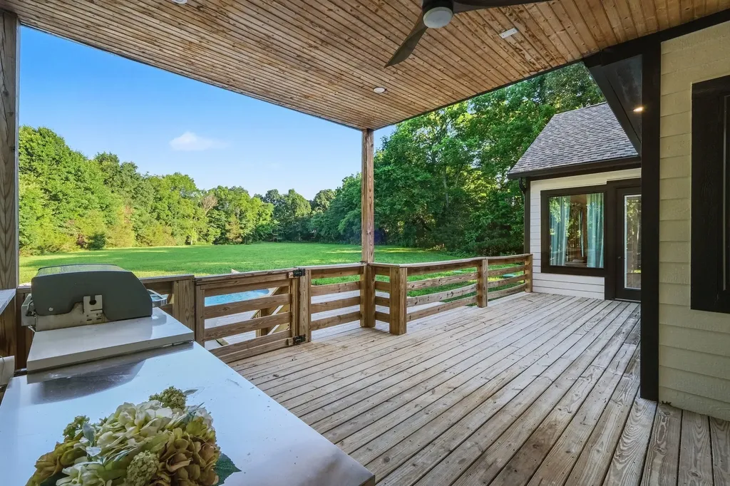 2267 Hunter Road Lewisburg TN 37091