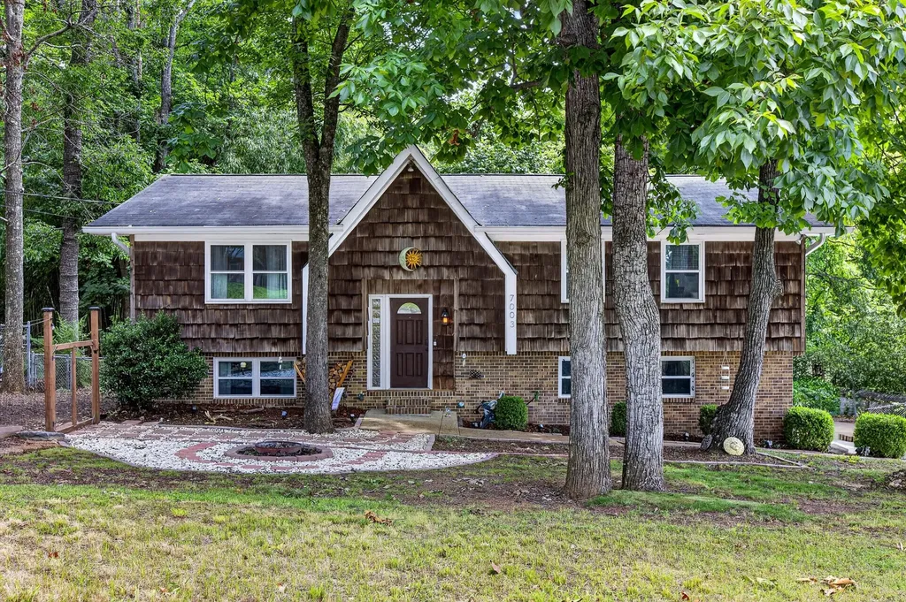 7003 Glacier Lane Harrison TN 37341