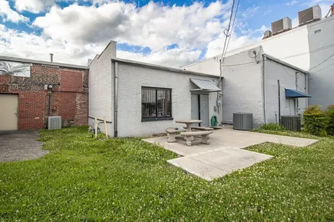 109 W Lincoln Street Tullahoma TN 37388