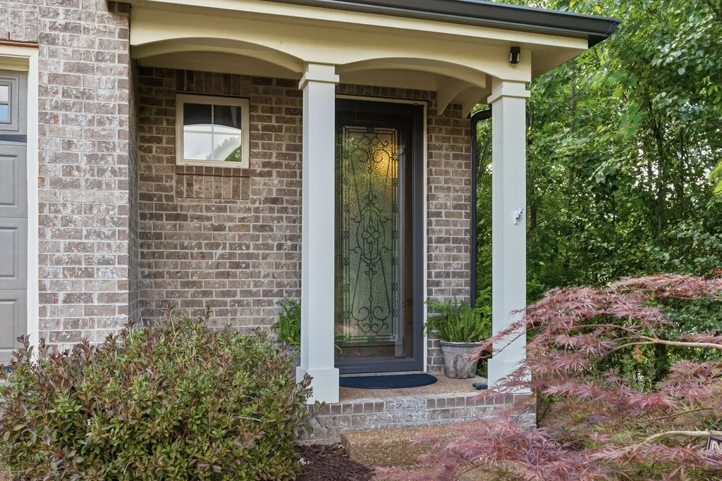 918 Silkwood Circle Nashville TN 37221
