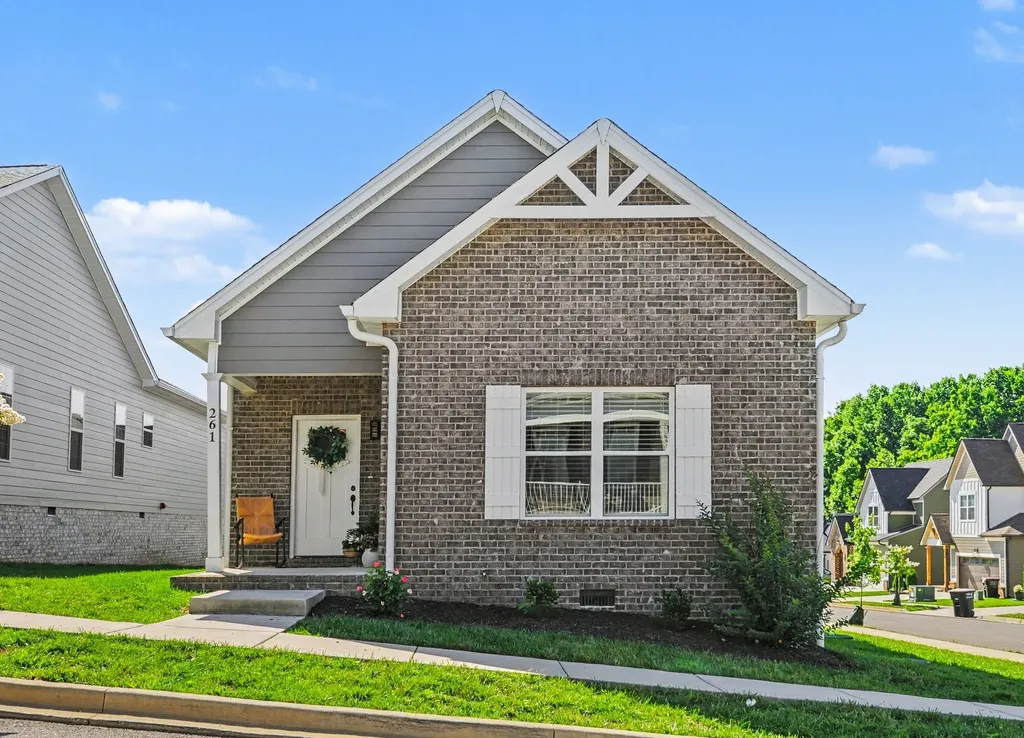 261 Franklin Street Pleasant View TN 37146