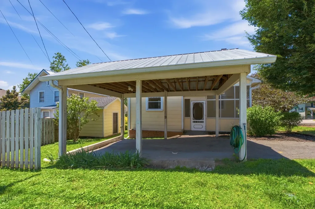 1301 Clarke Street Old Hickory TN 37138