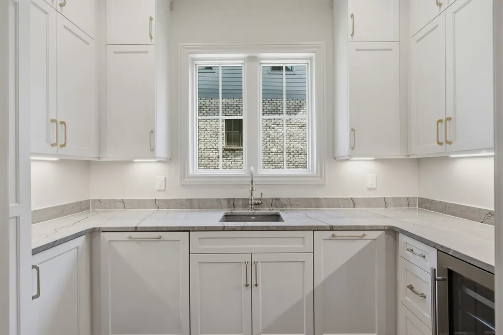 1004 Rodney Drive Nashville TN 37205