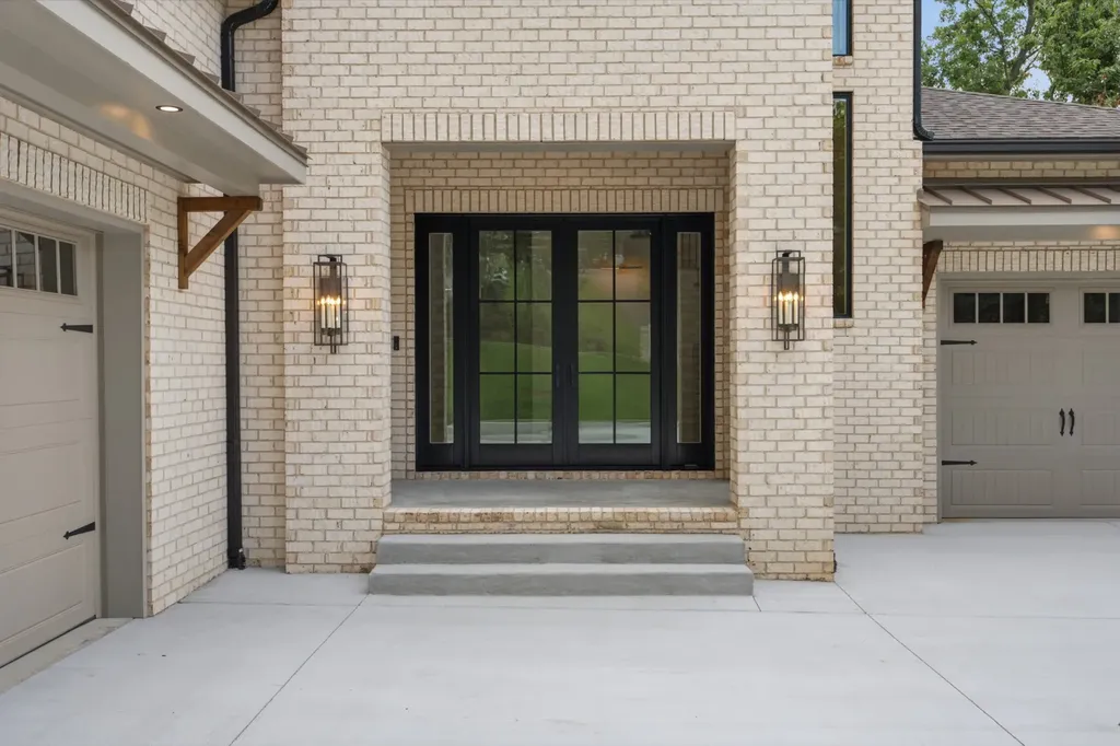 1004 Rodney Drive Nashville TN 37205
