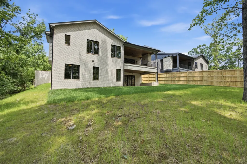 1004 Rodney Drive Nashville TN 37205