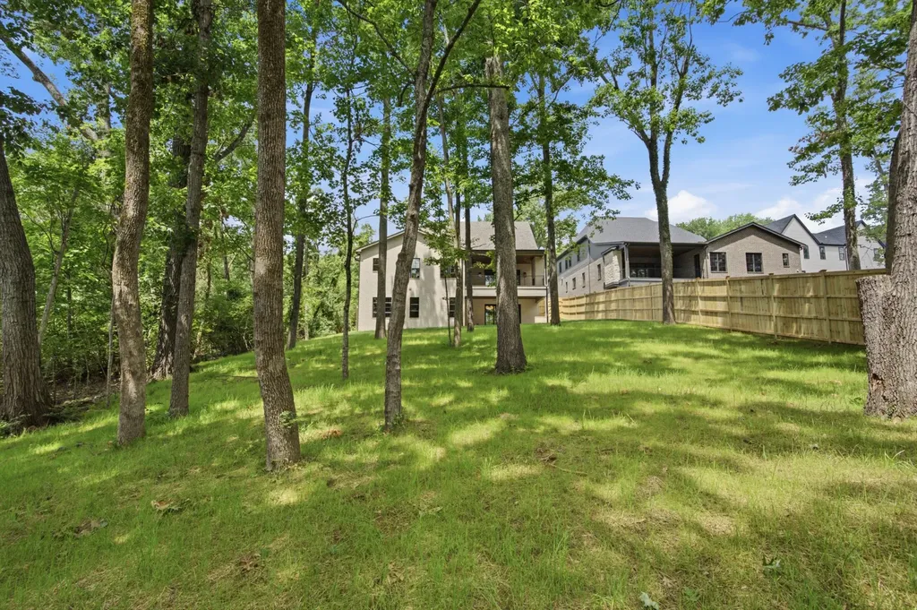 1004 Rodney Drive Nashville TN 37205