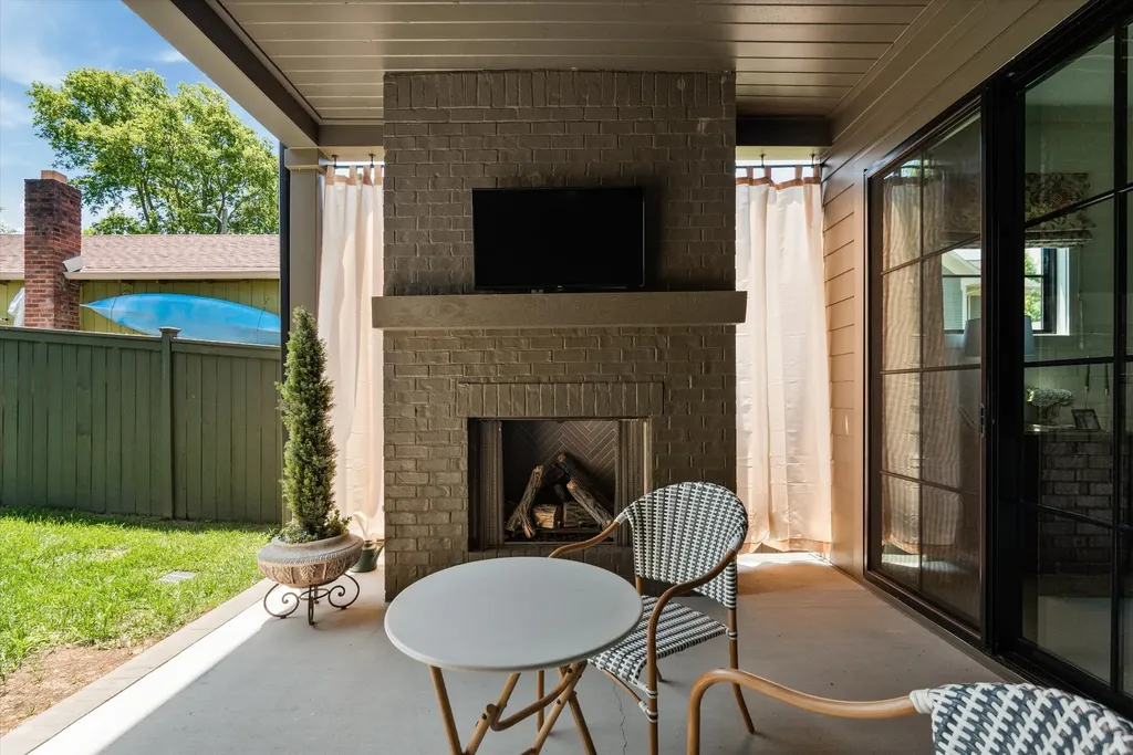 122 38th Ave, N Nashville TN 37209