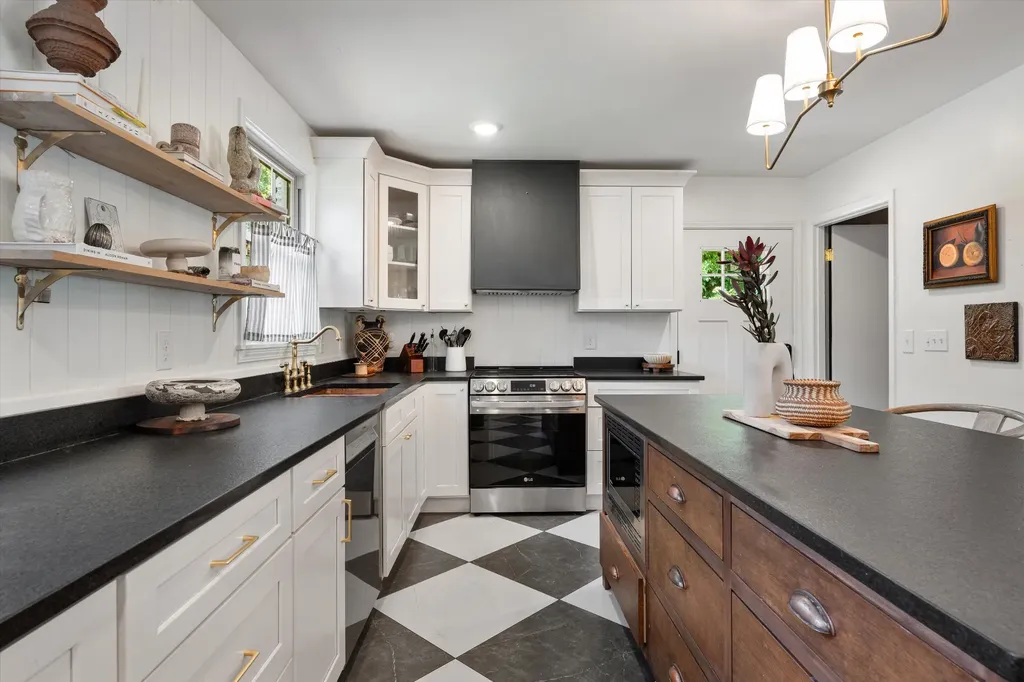 4830 Briarwood Drive Nashville TN 37211