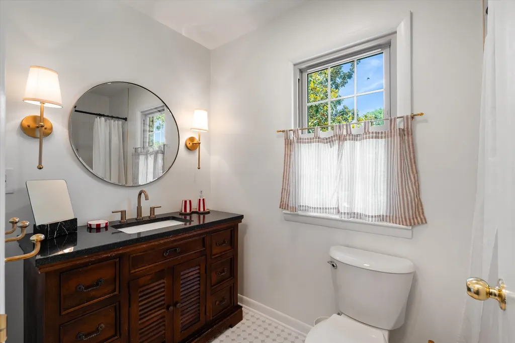 4830 Briarwood Drive Nashville TN 37211