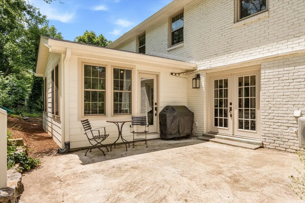 4830 Briarwood Drive Nashville TN 37211