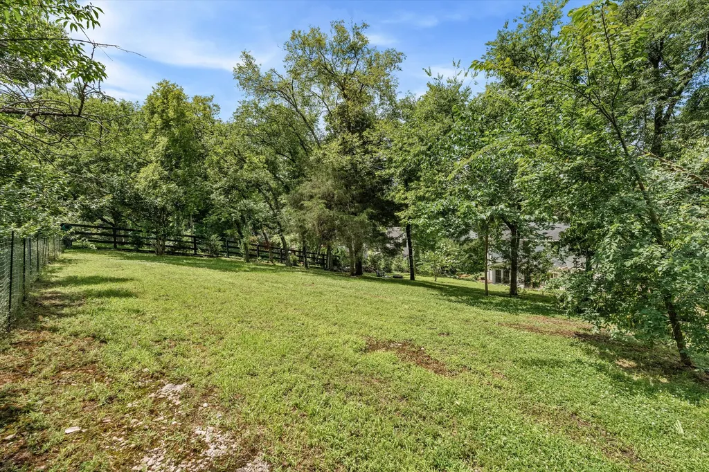 4830 Briarwood Drive Nashville TN 37211