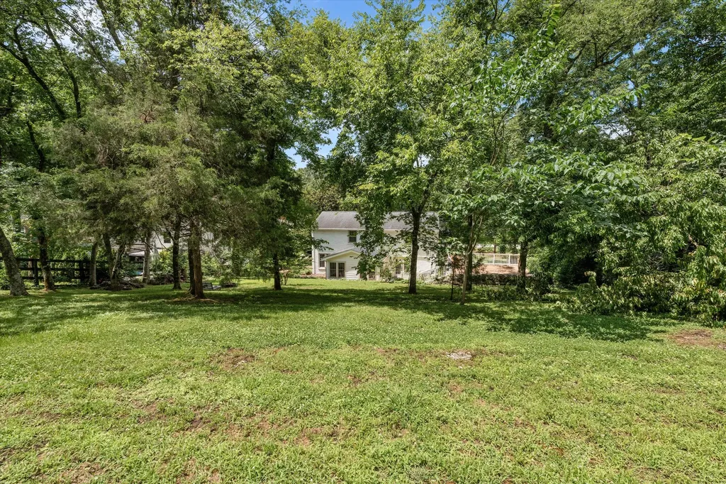 4830 Briarwood Drive Nashville TN 37211