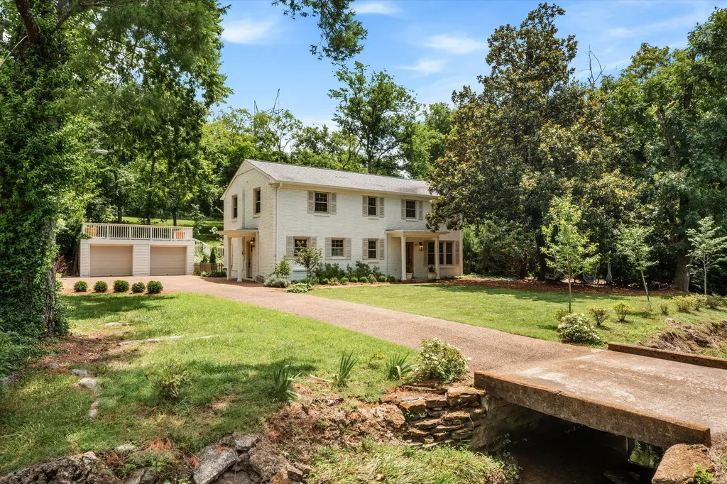4830 Briarwood Drive Nashville TN 37211