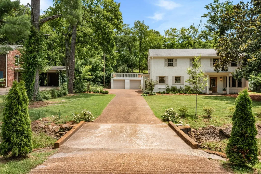 4830 Briarwood Drive Nashville TN 37211