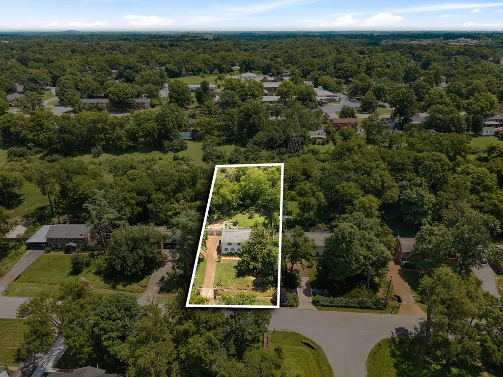 4830 Briarwood Drive Nashville TN 37211