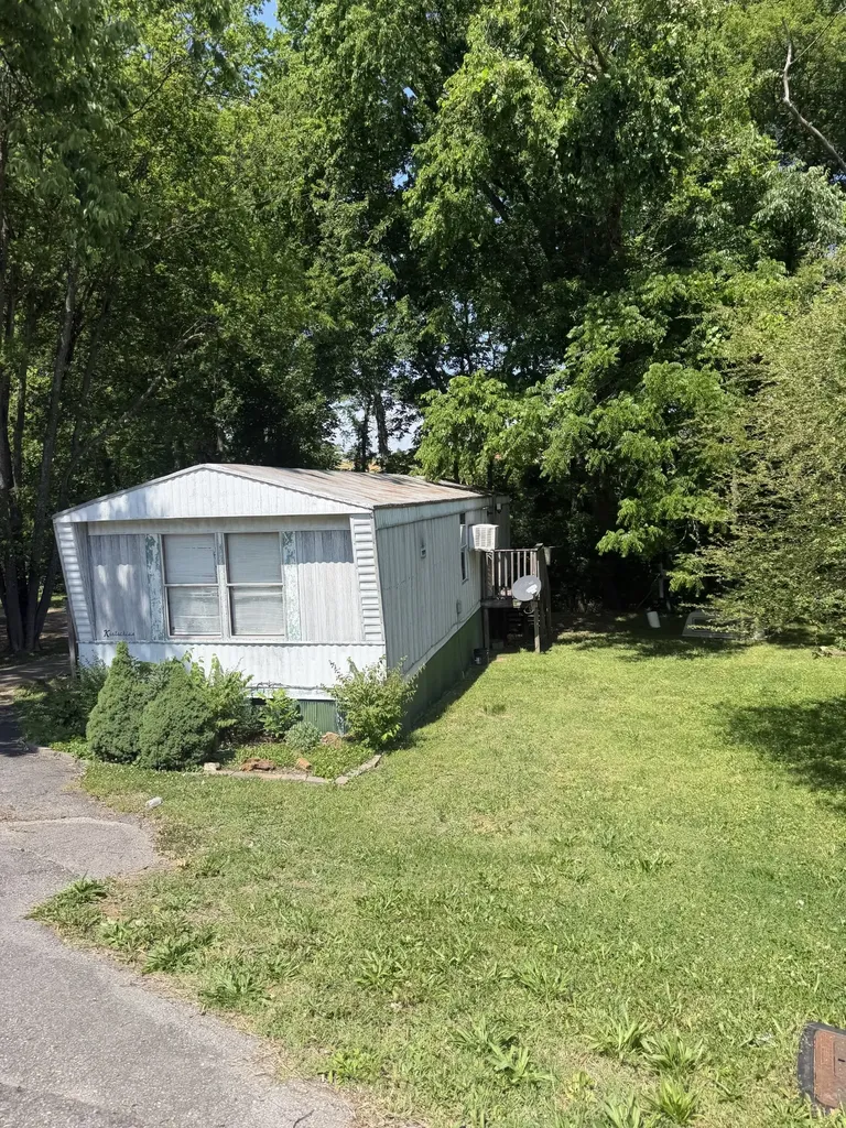 200 Dogwood Drive Springfield TN 37172