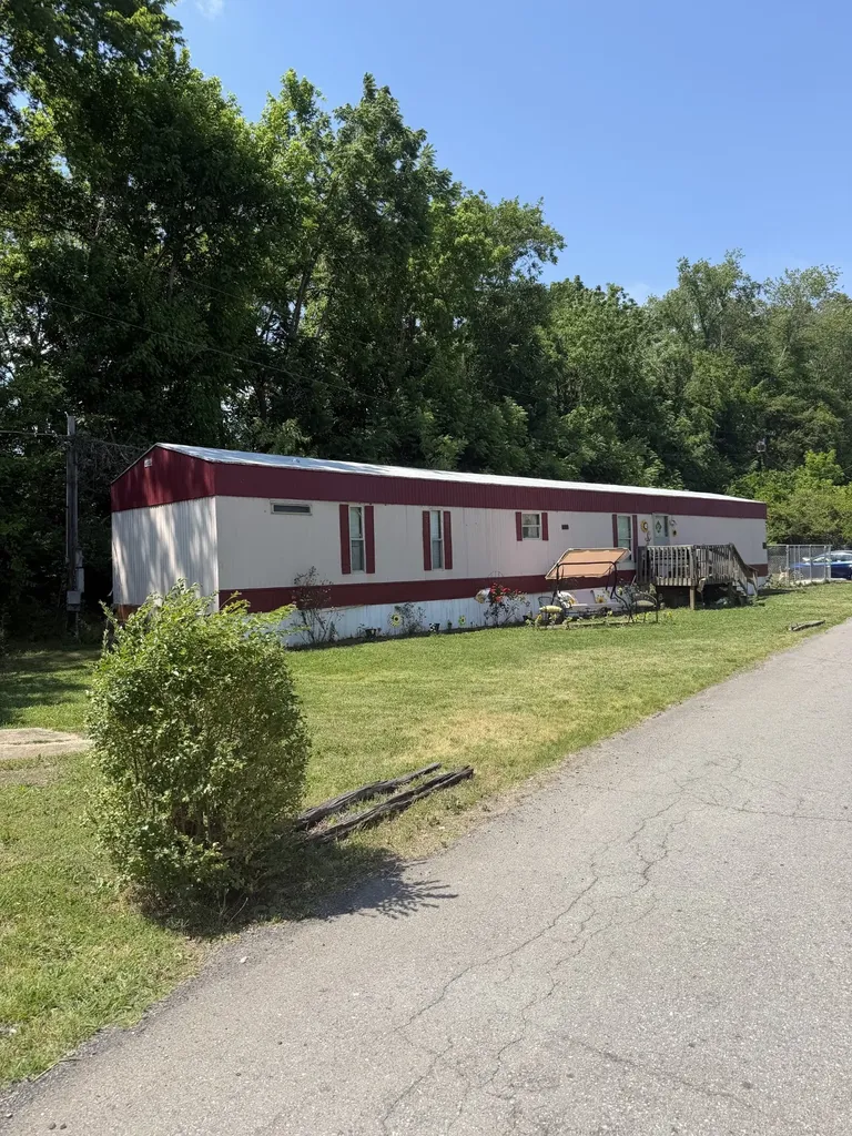 200 Dogwood Drive Springfield TN 37172