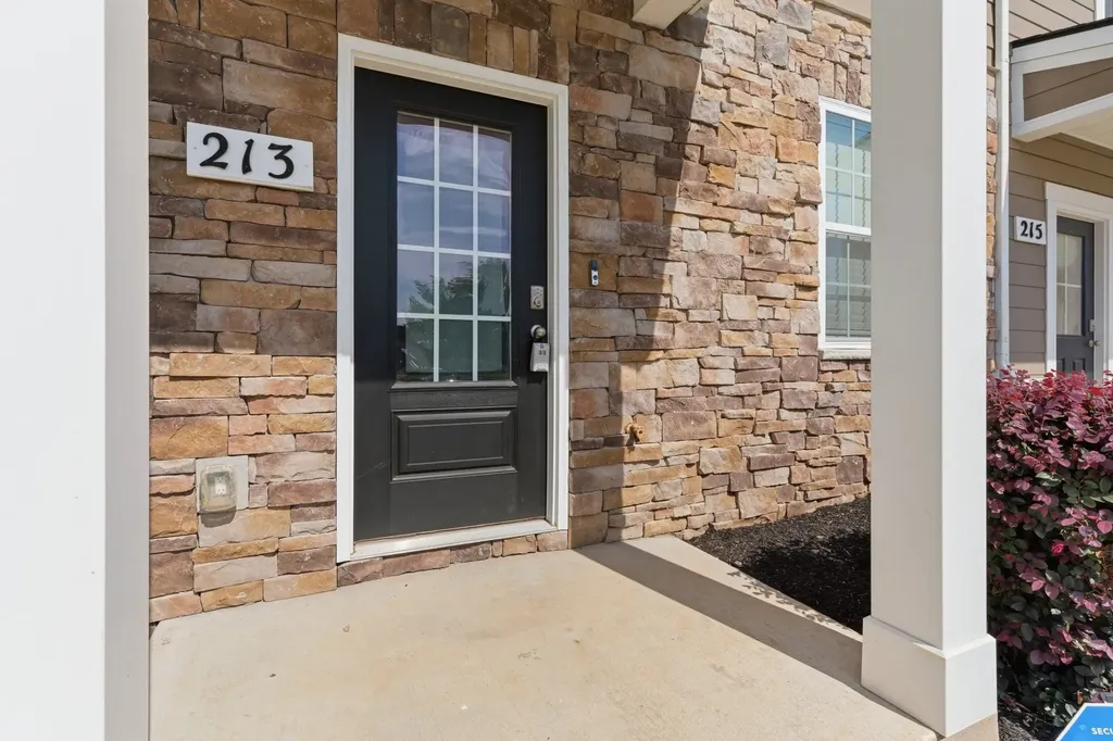 213 Catherine Lane Lebanon TN 37087