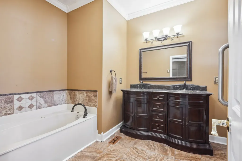 8018 Burntwood Drive La Vergne TN 37086
