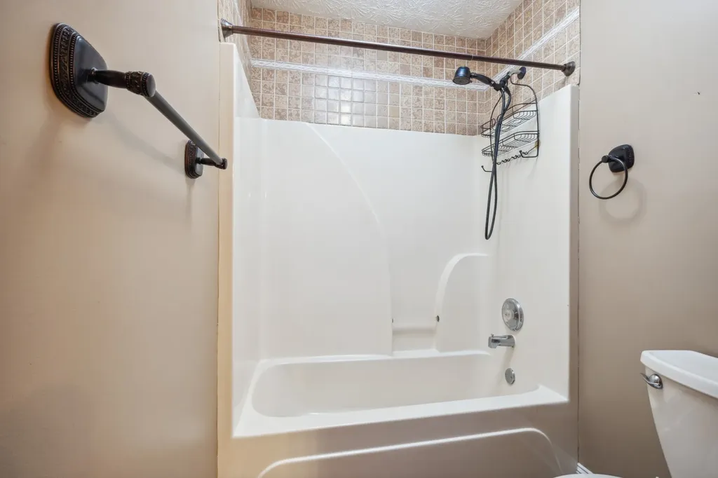 8018 Burntwood Drive La Vergne TN 37086
