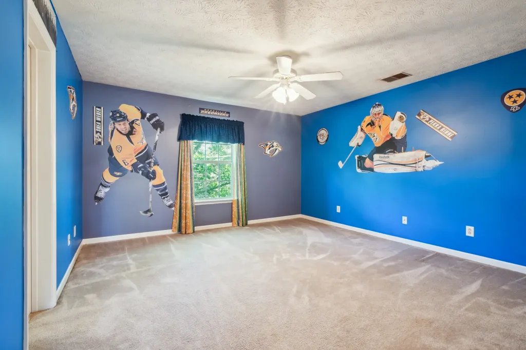 8018 Burntwood Drive La Vergne TN 37086