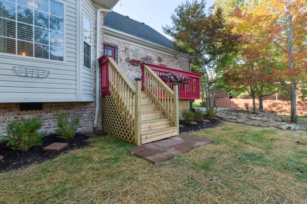 8018 Burntwood Drive La Vergne TN 37086