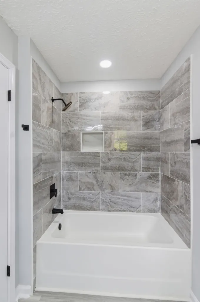 361 Clearlake Dr, W Nashville TN 37217