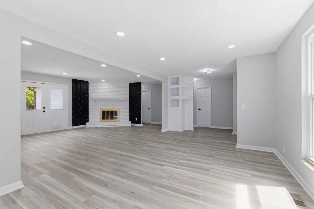 361 Clearlake Dr, W Nashville TN 37217