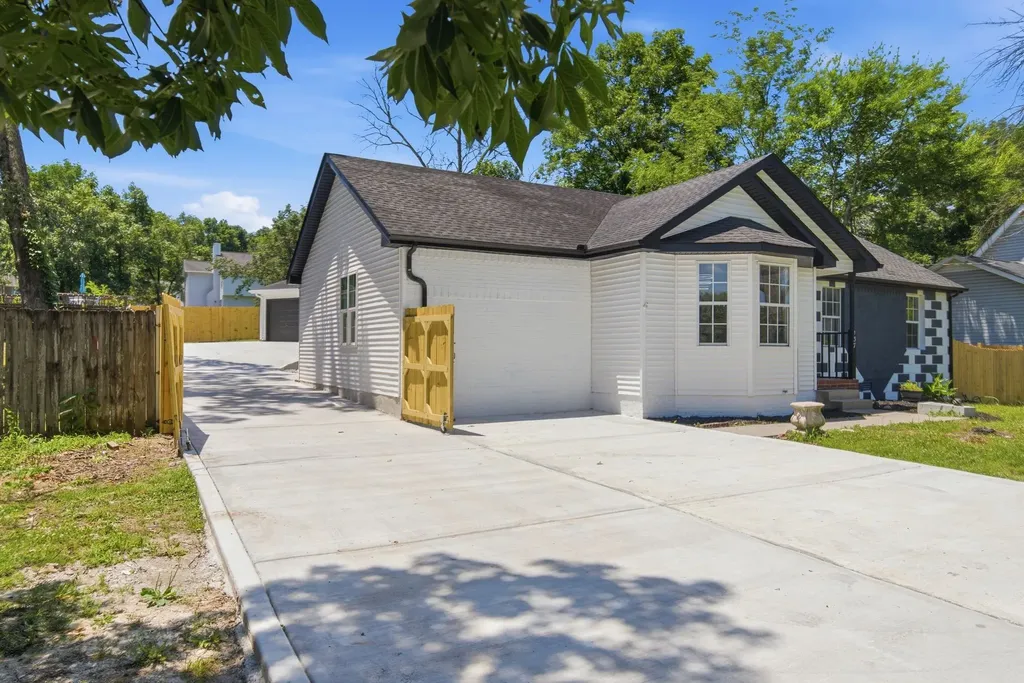 137 Nelson Drive La Vergne TN 37086