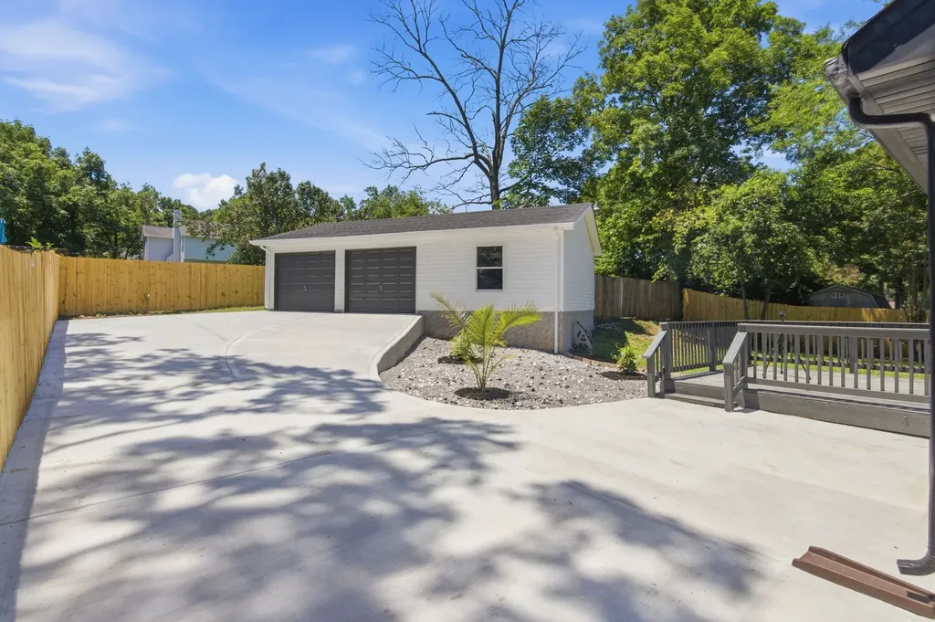 137 Nelson Drive La Vergne TN 37086