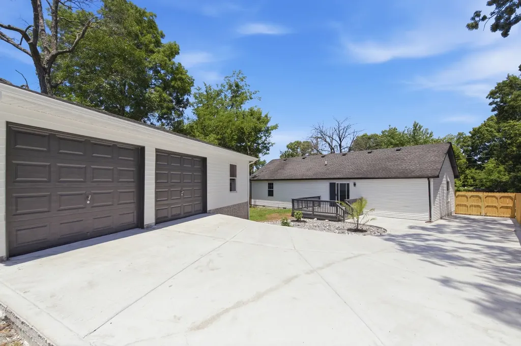 137 Nelson Drive La Vergne TN 37086