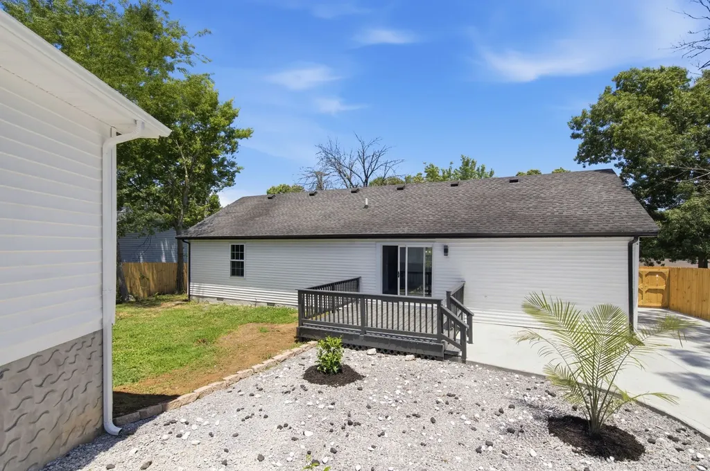 137 Nelson Drive La Vergne TN 37086