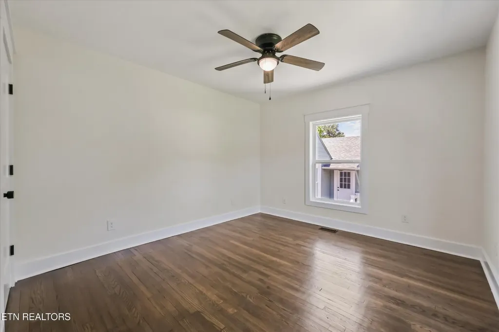 3352 Bellevue Street Knoxville TN 37917
