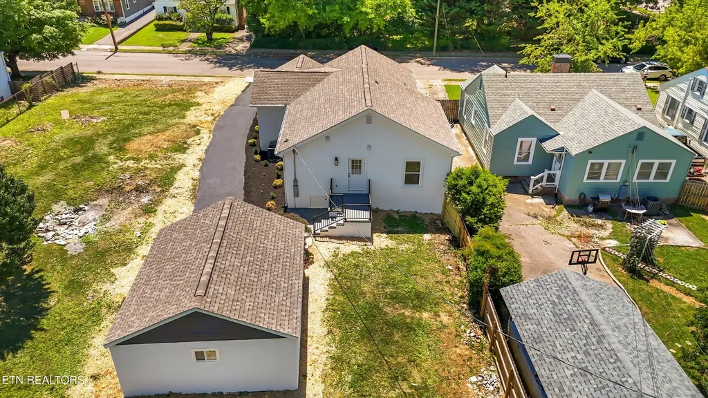 3352 Bellevue Street Knoxville TN 37917