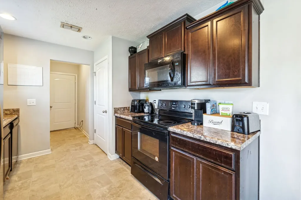 1225 Silverstream Point Antioch TN 37013