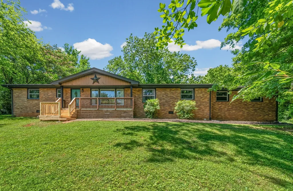 509 Rosewood Drive Clarksville TN 37043