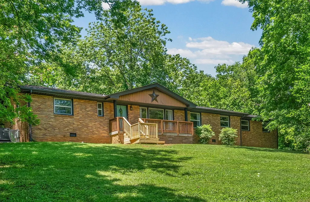 509 Rosewood Drive Clarksville TN 37043
