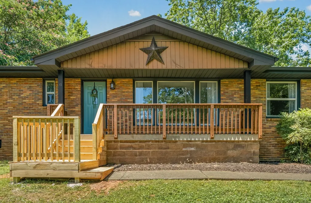 509 Rosewood Drive Clarksville TN 37043