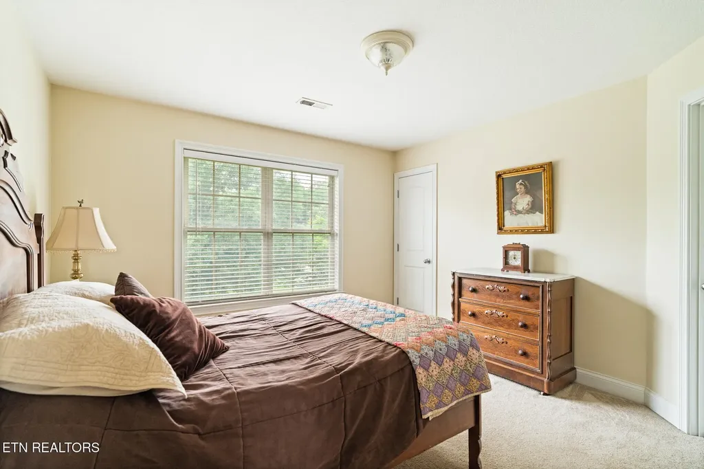 3560 Hirst Circle Lenoir City TN 37772