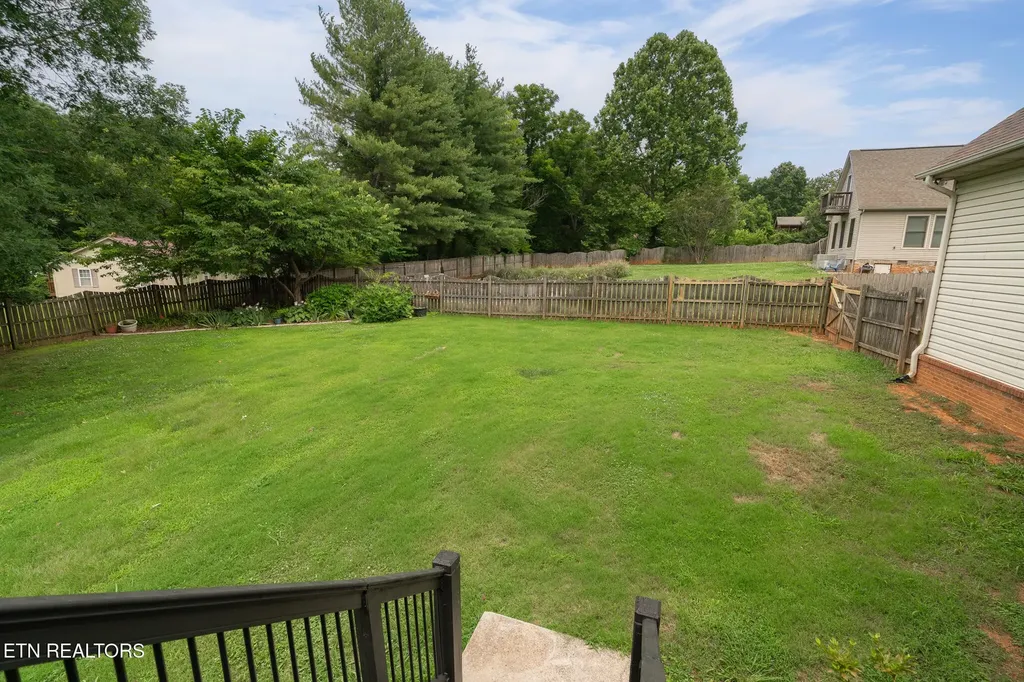 3560 Hirst Circle Lenoir City TN 37772