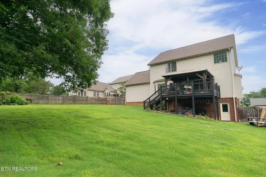 3560 Hirst Circle Lenoir City TN 37772