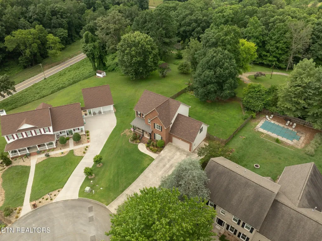 3560 Hirst Circle Lenoir City TN 37772