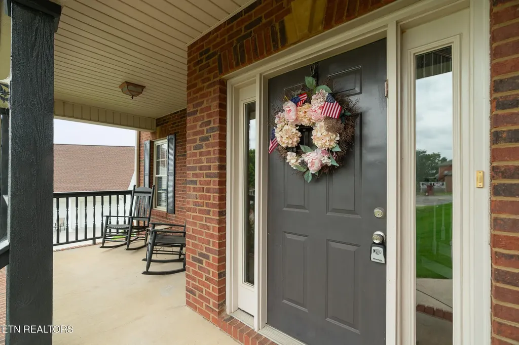 3560 Hirst Circle Lenoir City TN 37772