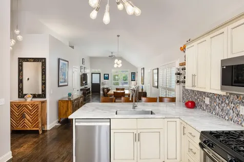 1904 Rossville Avenue Chattanooga TN 37408