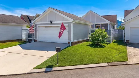 1904 Rossville Avenue Chattanooga TN 37408