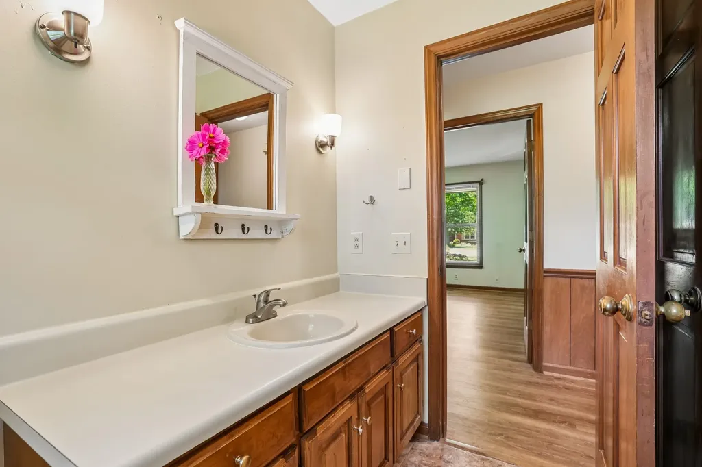 1419 Avon Road Murfreesboro TN 37129