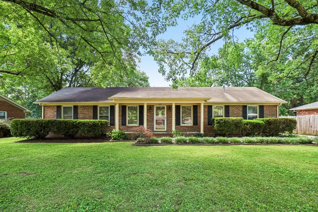 1419 Avon Road Murfreesboro TN 37129